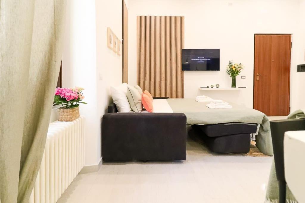 New Private Apt In Como Comfort - Elegant - Comfortable Exterior photo